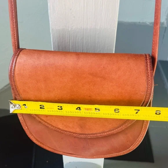 AUTHENTICATED Coach Brown Leather Crossbody Bag - Picture 11 of 13